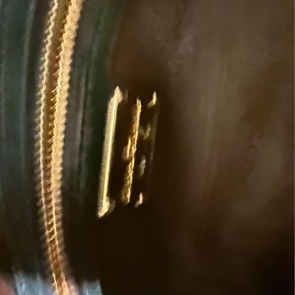 Authentic Salvatore Ferragamo rabbit fur green bag with crossbody strap - Picture 7 of 7